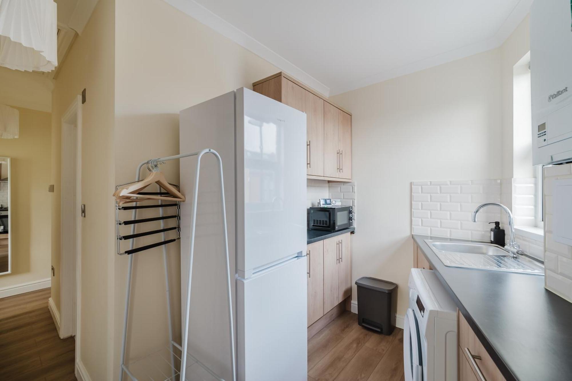 Апартаменты Modern Cosy Corner Flat 3 Bed And Loft Sleep 7 People Лондон Экстерьер фото
